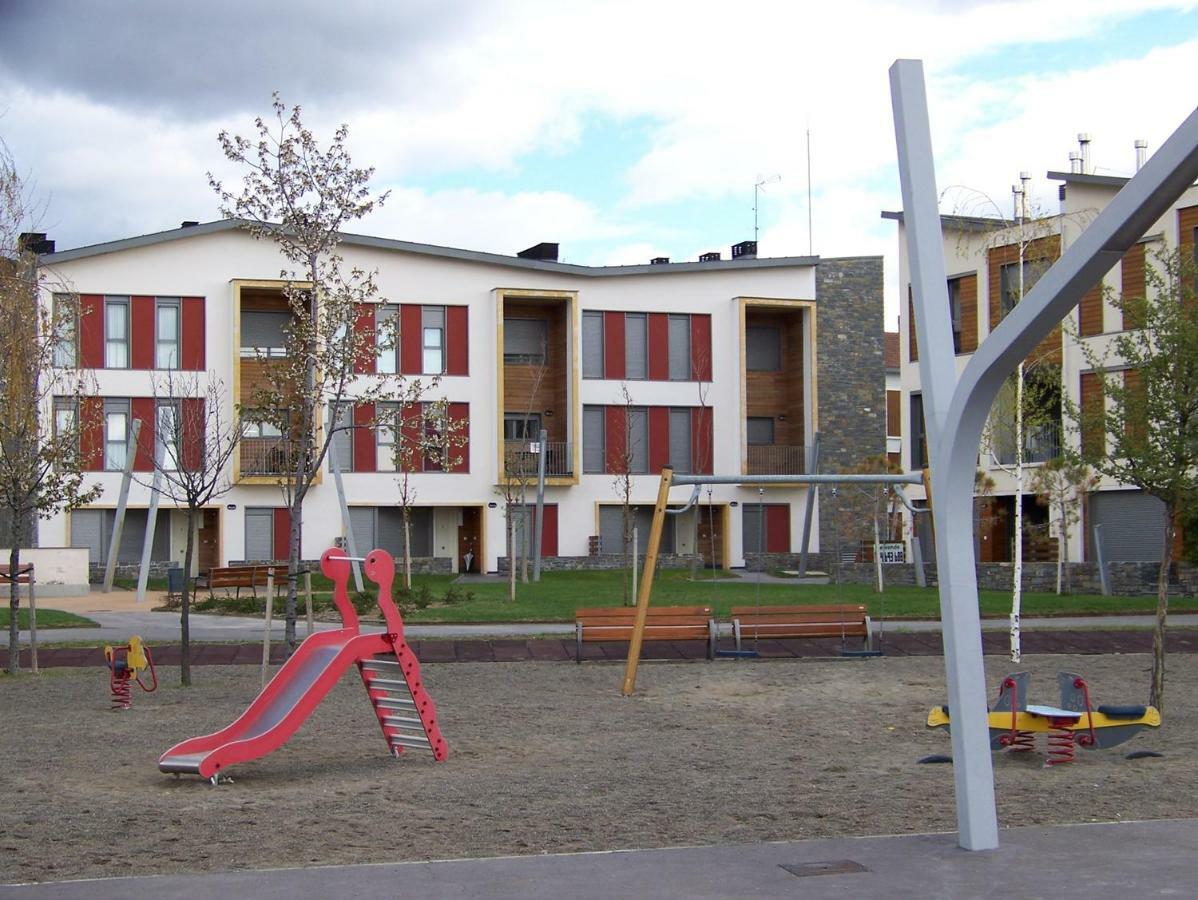 Duplex 3 Dormitorios Sabiñánigo Extérieur photo